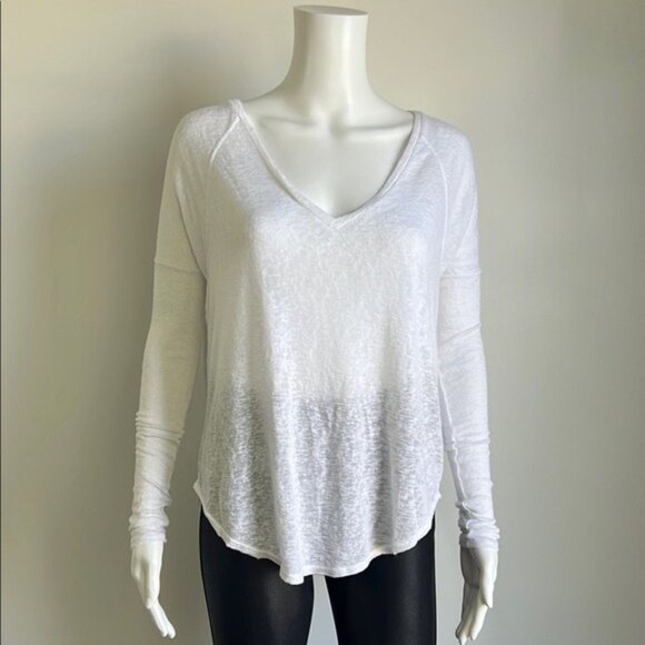 Rails Aden Long Sleeve Tee in White - XS - Picture 2 of 11